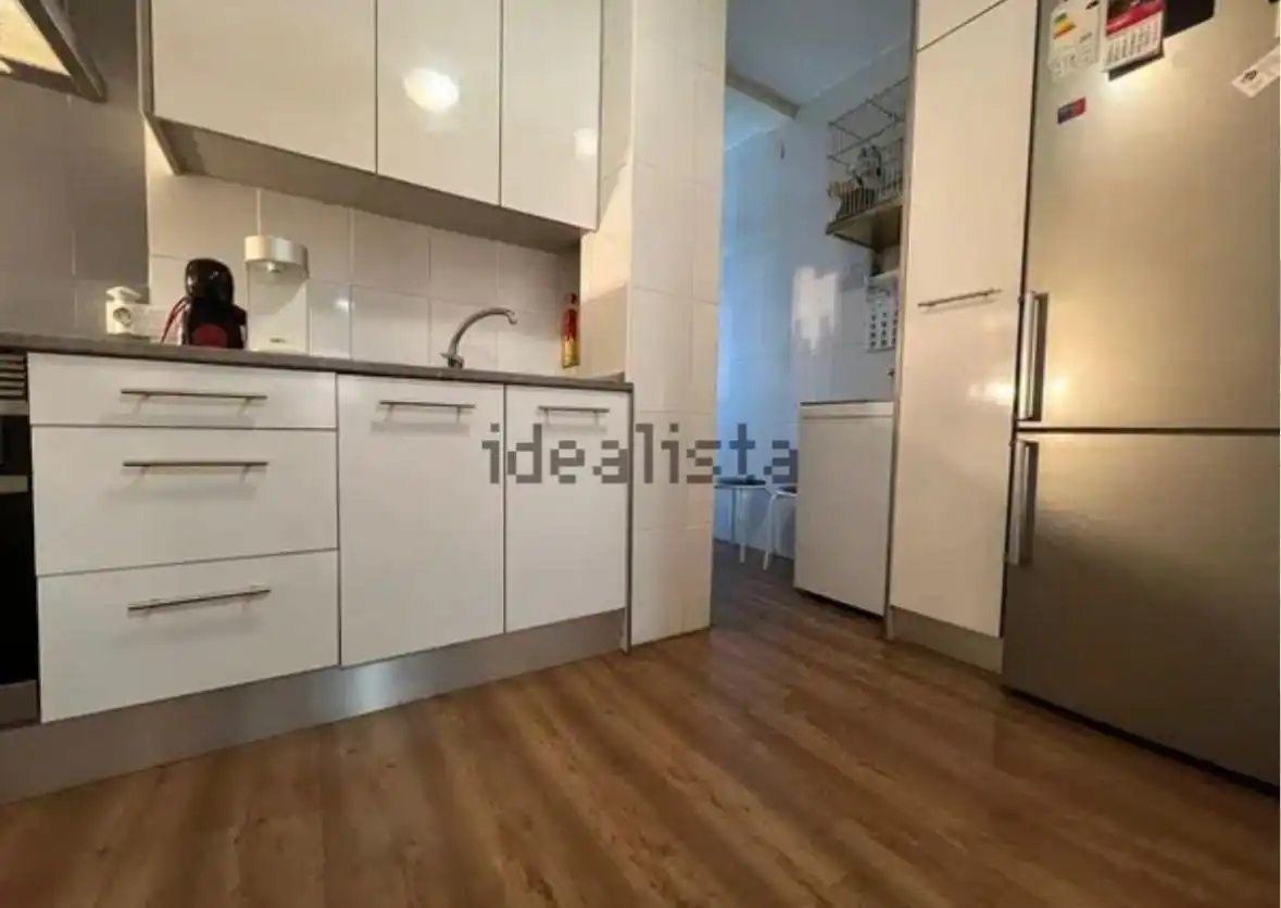 Cocina de Piso en venta en Parla con Calefacción, Parquet y Piscina comunitaria