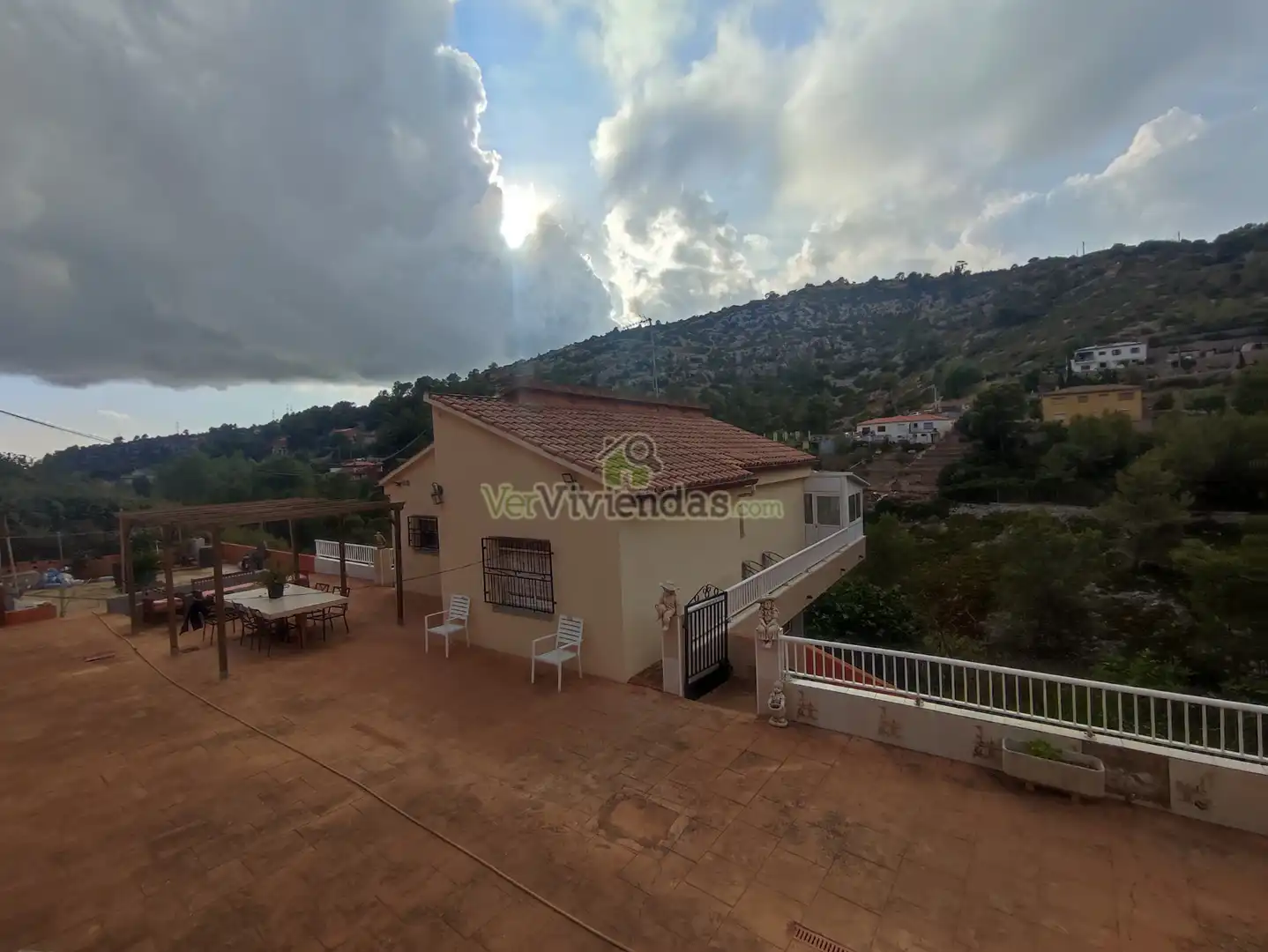 Vista exterior de Casa o xalet en venda en Vallirana amb Aire condicionat, Calefacció i Jardí privat