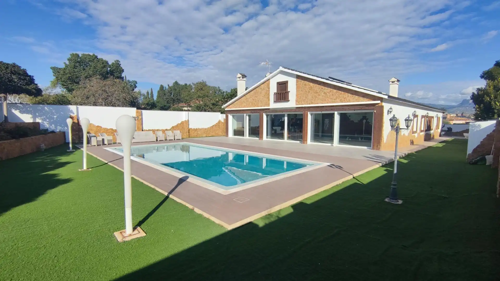 Piscina de Casa o chalet en venta en Mutxamel con Aire acondicionado, Calefacción y Jardín privado