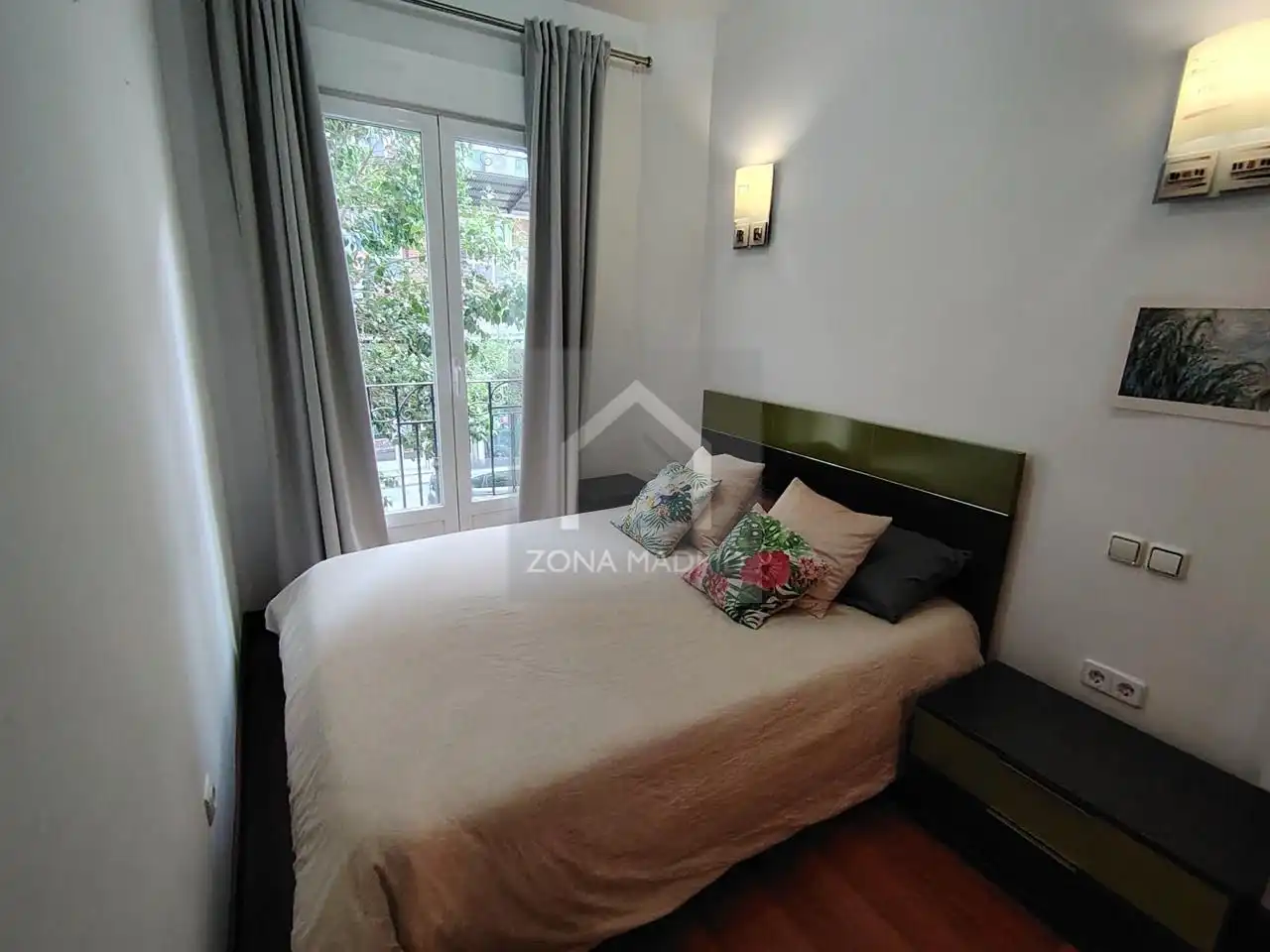 Habitación de Piso en venta en Madrid con Aire acondicionado y Balcón
