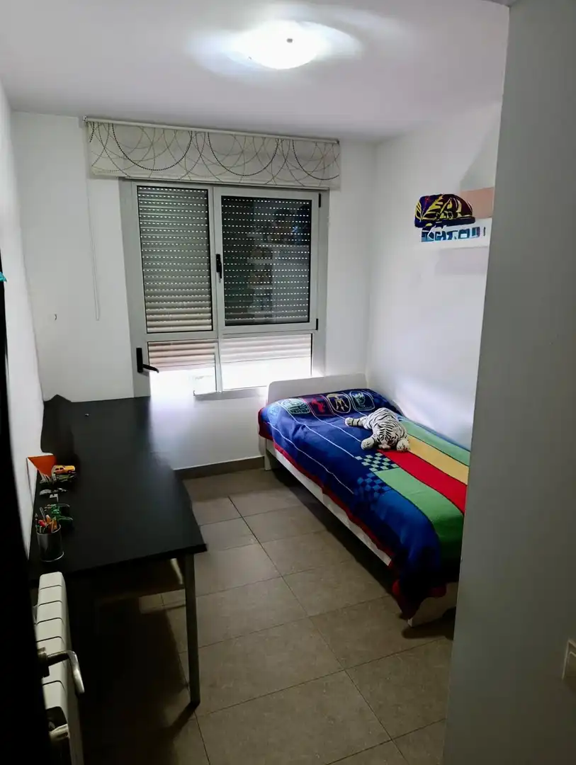 Schlafzimmer von Wohnung zum Verkauf in Burjassot mit Klimaanlage, Abstellraum und Möbliert
