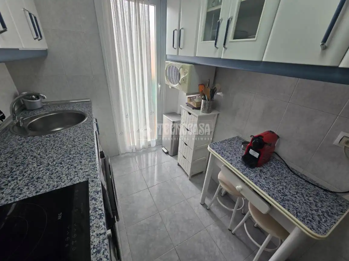 Cocina de Piso en venta en Alcorcón con Aire acondicionado, Terraza y Amueblado