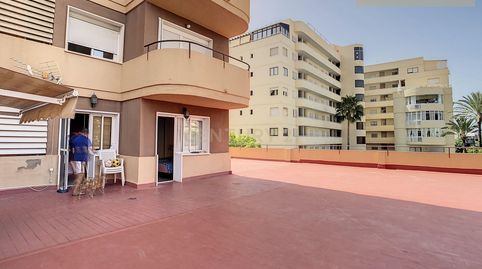 Foto 2 de Piso en venta en Avenida Nuestro Padre Jesus Cautivo , 44, Playa de los Boliches, Fuengirola