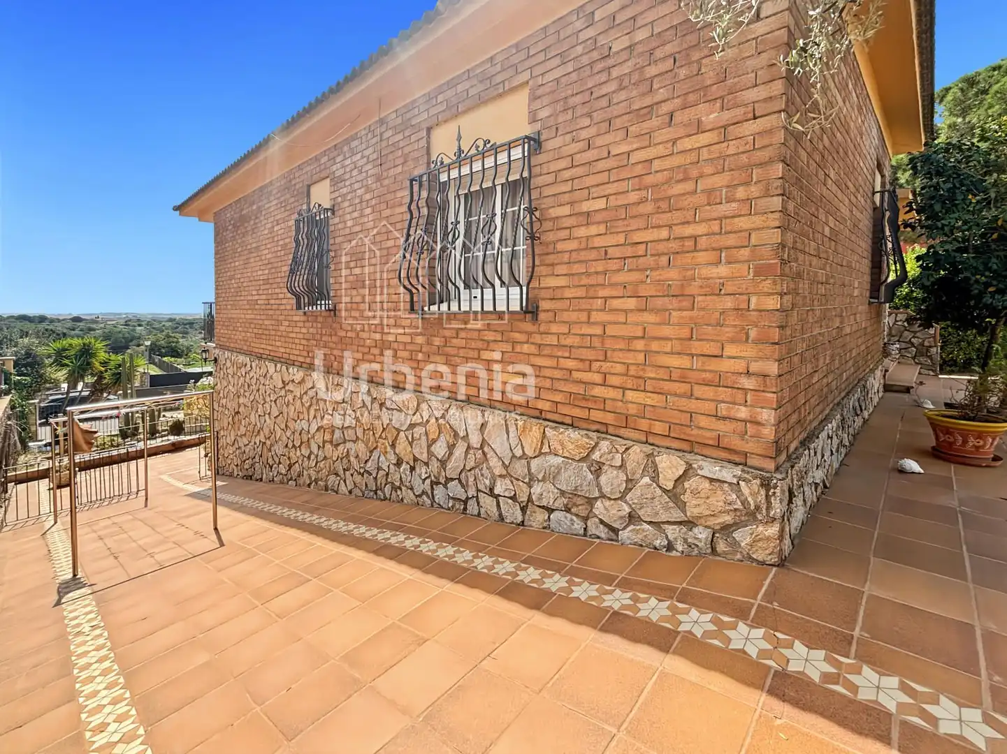 Vista exterior de Casa o xalet en venda en Tordera amb Calefacció i Terrassa