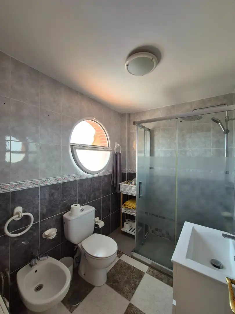 Baño de Casa adosada en venta en Almuñécar con Terraza, Balcón y Piscina comunitaria