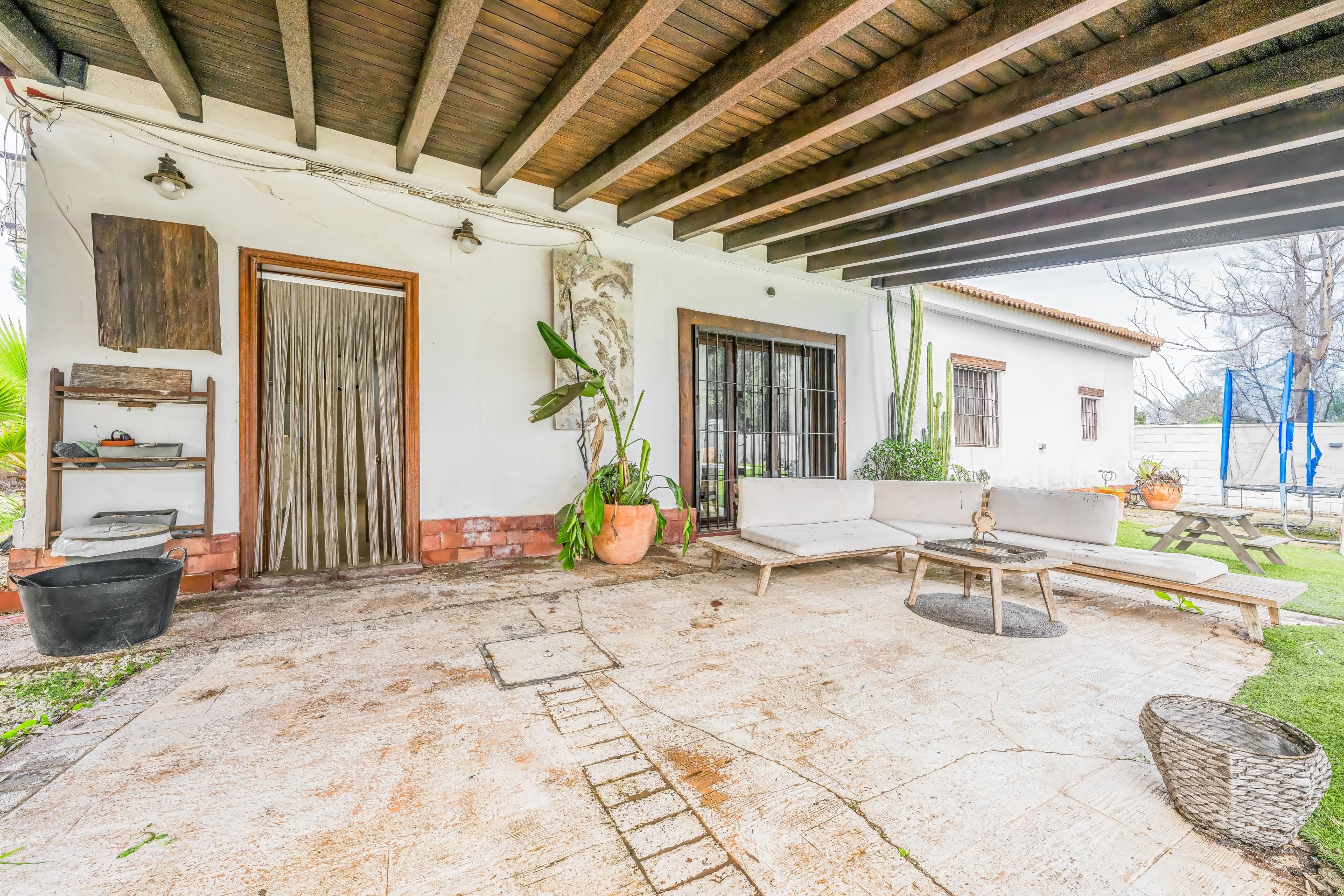 Terrace of House or chalet for sale in Carmona  with Air Conditioner, Private garden and Terrace