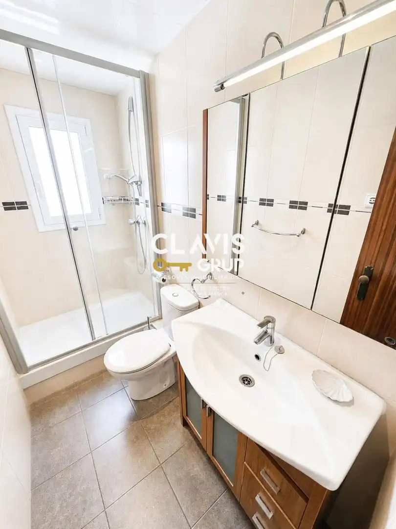 Baño de Ático en venta en Barcelona con Aire acondicionado, Calefacción y Terraza