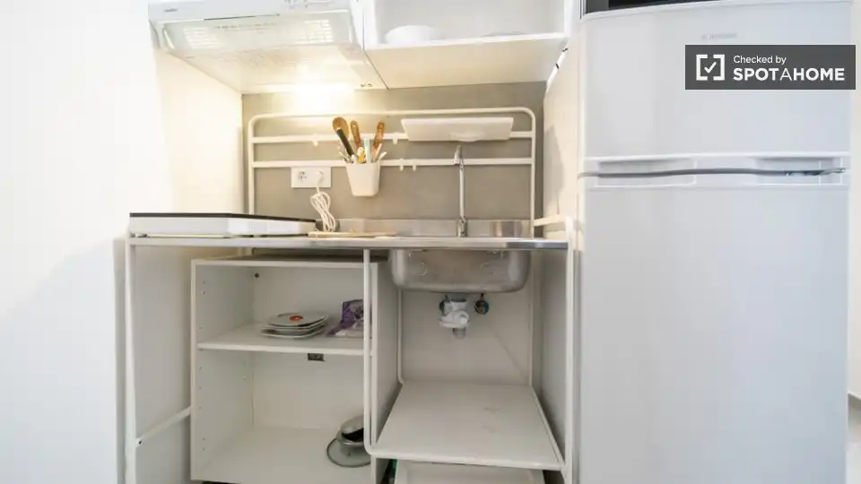 Room in Barrio de Benicalap