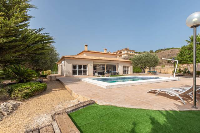 Casa-chalet en Alquiler en Marisol Park - Ortembach - Los Almendros