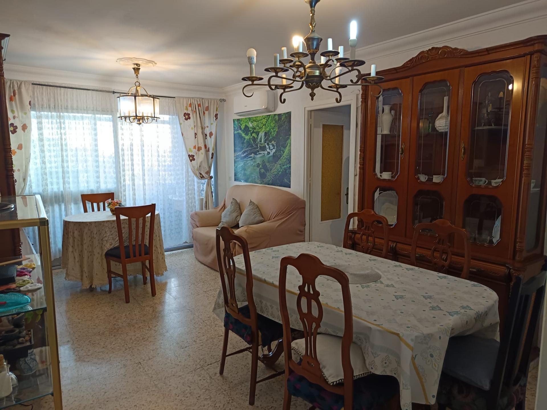 Menjador de Apartament en venda en  Sevilla Capital amb Terrassa