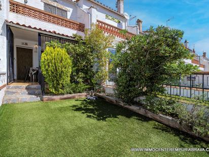 Garten von Haus oder Chalet zum verkauf in Empuriabrava mit Klimaanlage und Terrasse