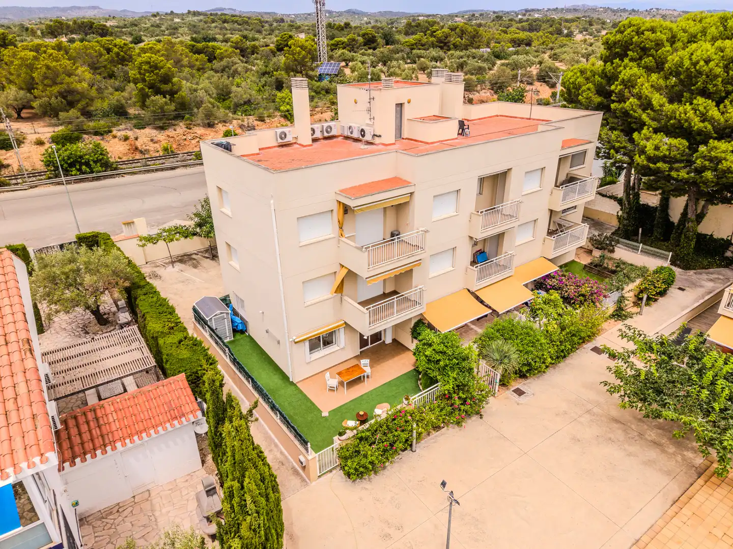 Vista exterior de Piso en venta en L'Ampolla con Aire acondicionado, Calefacción y Terraza