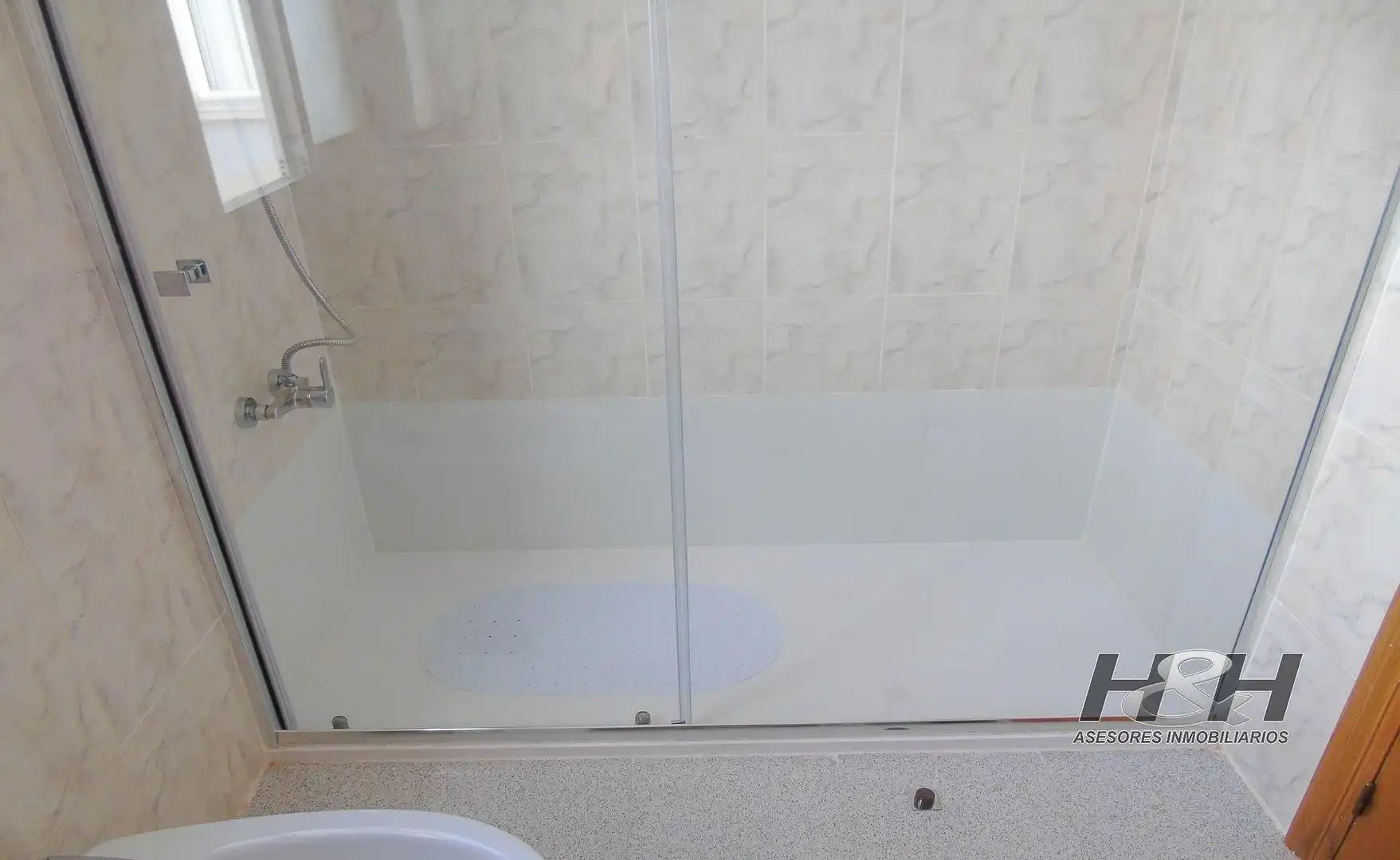 Baño de Piso de alquiler en Burjassot con Terraza