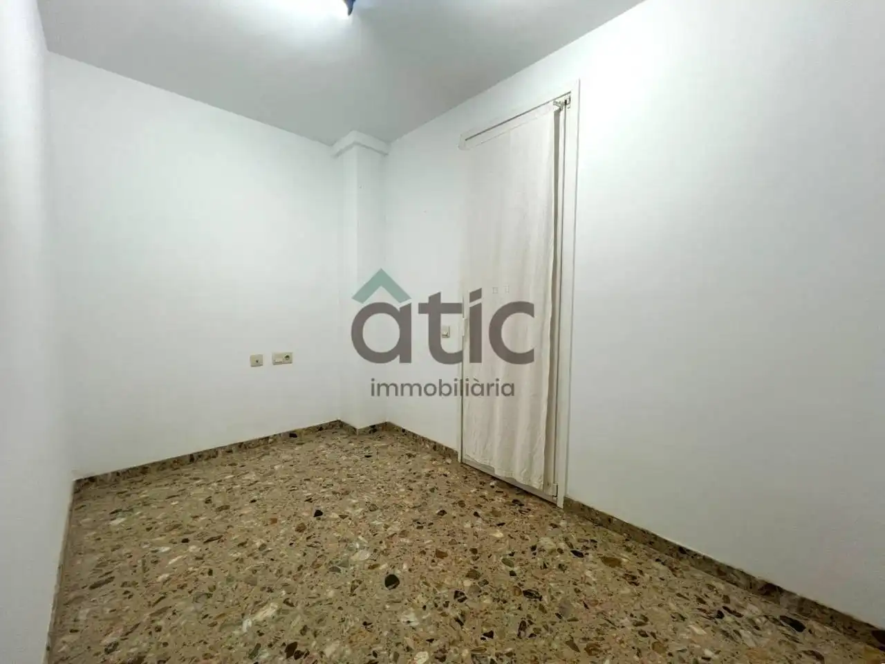 Wohnung zur Miete in Calle Saclosa, Plaça Catalunya