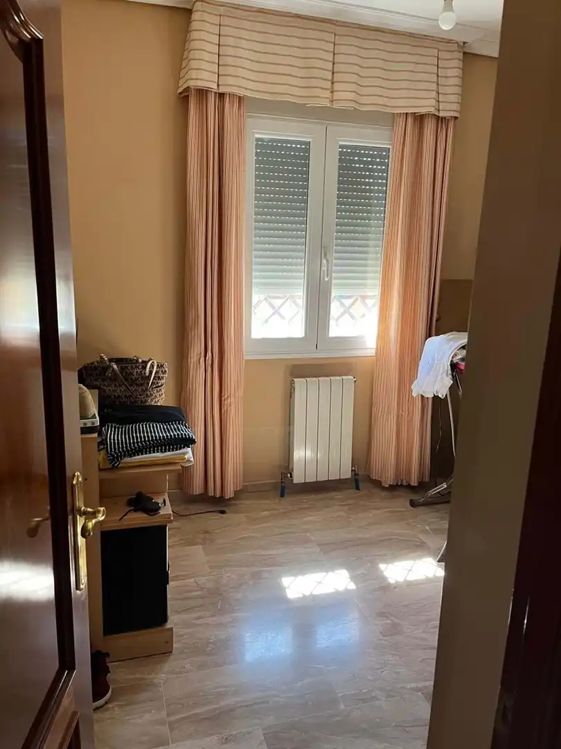 Dormitori de Casa adosada en venda en Córdoba