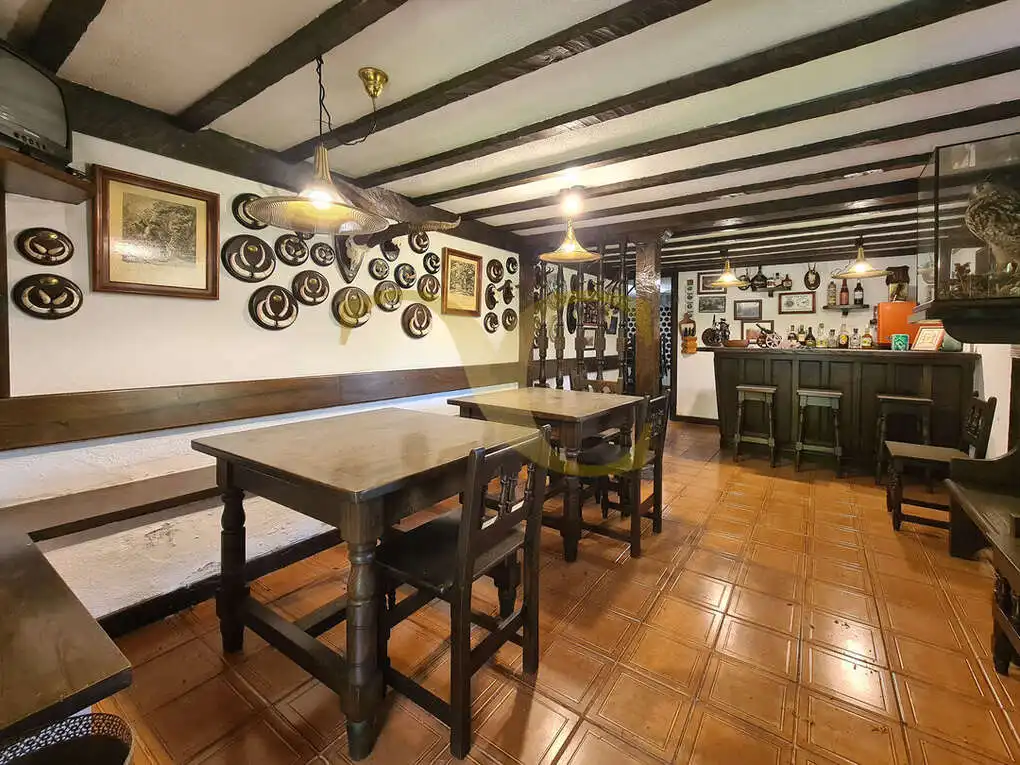 Casa o chalet en venta en Caso con Calefacción, Jardín privado y Terraza