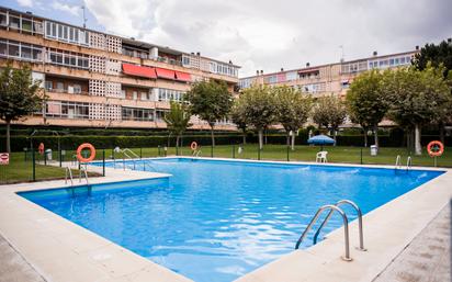 Swimming pool of Flat for sale in Colmenar Viejo  with Terrace, Balcony and Community pool