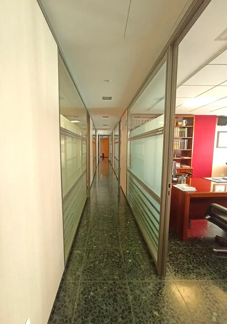 Ufficio con ascensore in vendita a Centro Ciudad, imagen 16