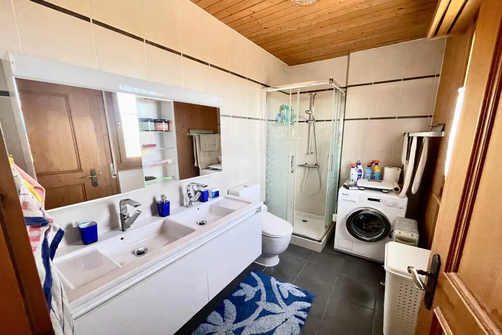 Baño de Casa o chalet en venta en Camarles con Jardín privado, Piscina y Amueblado