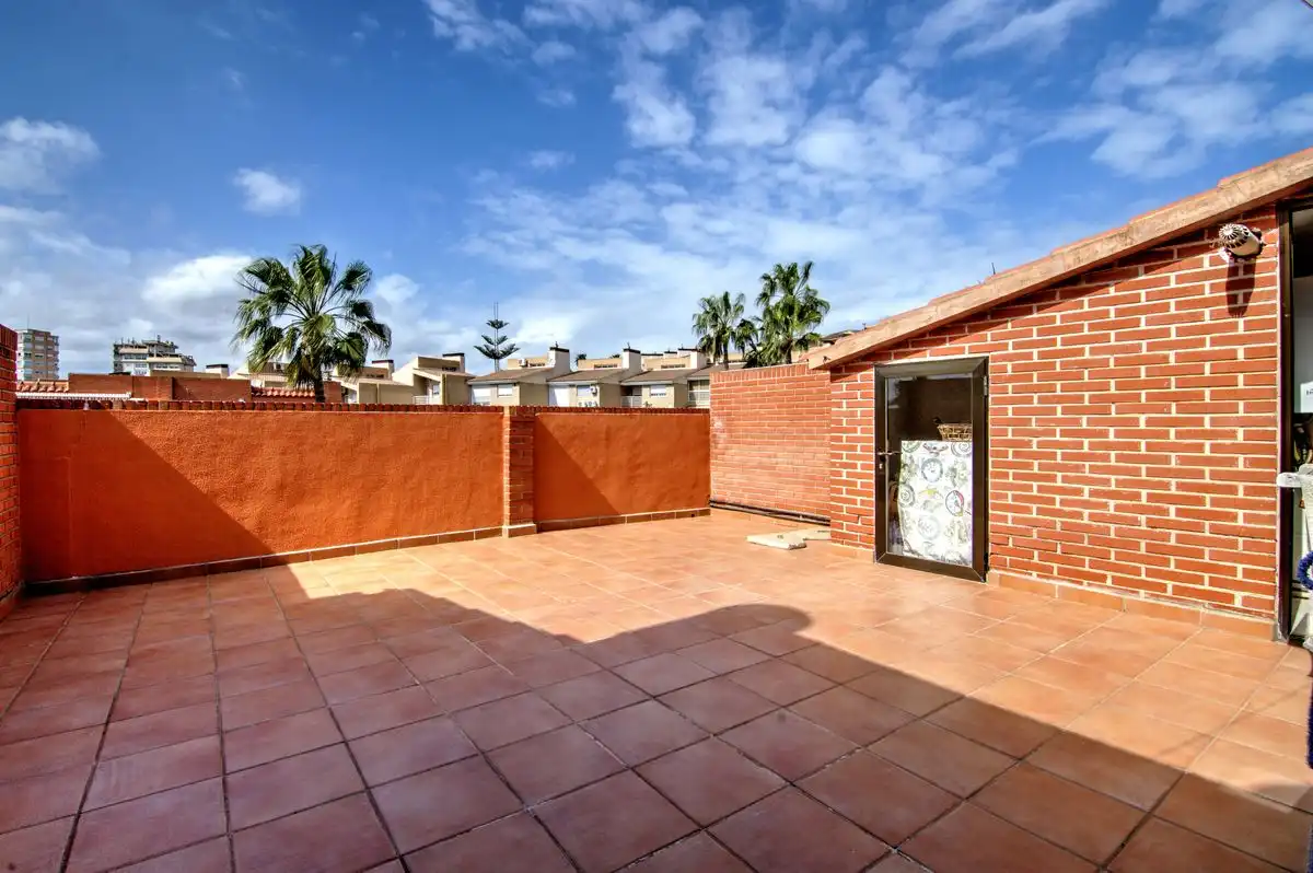 Casa aparellada amb terrassa en venda a Carrer de la Boga, imagen 38