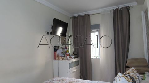 Foto 4 de Piso en venta en Calle Encarnación Oviol, Los Rosales, Madrid Capital