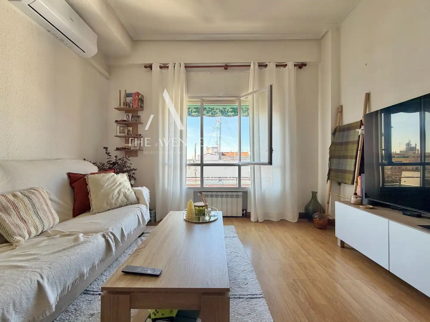 Wohnzimmer von Wohnung zum Verkauf in Madrid mit Klimaanlage und Heizung