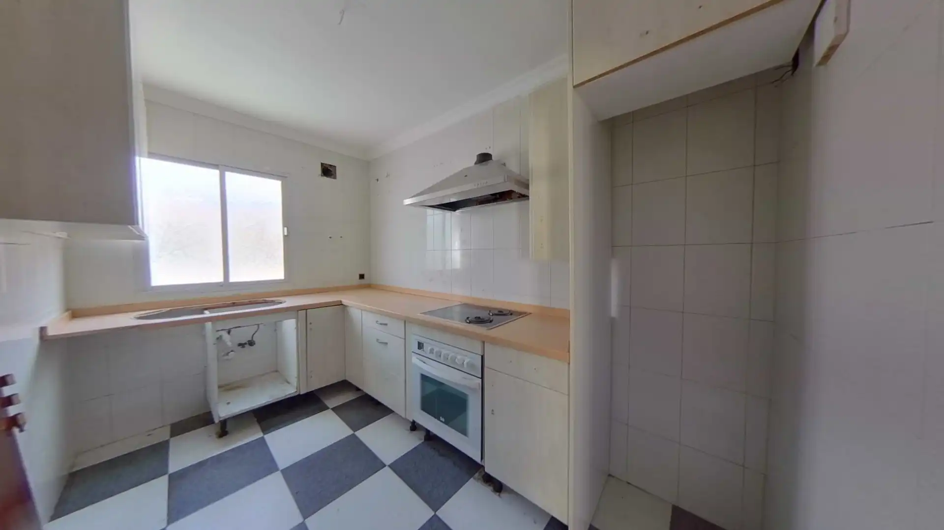 Kitchen of Flat for sale in La Línea de la Concepción