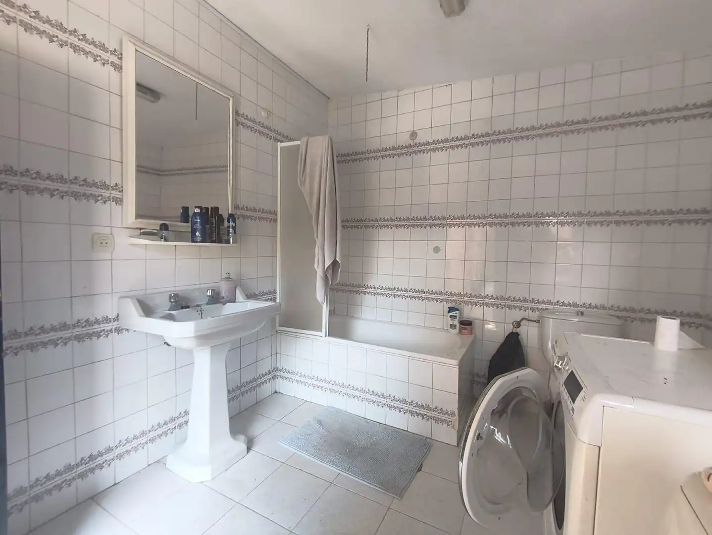 Bany de Casa o xalet en venda en La Línea de la Concepción amb Jardí privat i Piscina