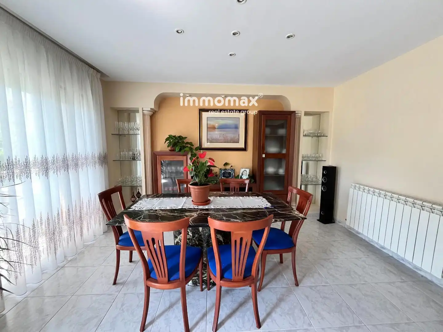 Comedor de Casa adosada en venta en Vilanova i la Geltrú con Calefacción, Jardín privado y Terraza