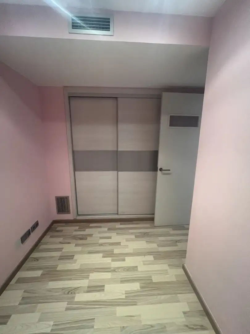 Wohnung zur Miete in JULI GARRETA, Eixample Nord