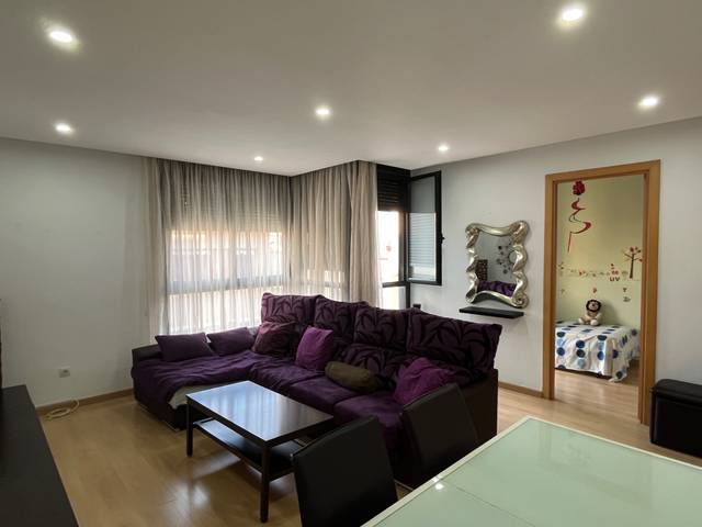 Piso en Venta en Carrer Ramon Berenguer IV, 10 en Port - Horta de Santa María