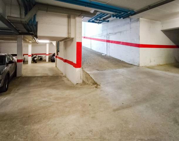 Garaje en Alquiler en Carrer Ignasi Iglesias en Poble Nou