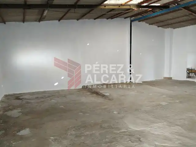 Nave industrial en venta en Palma del Río