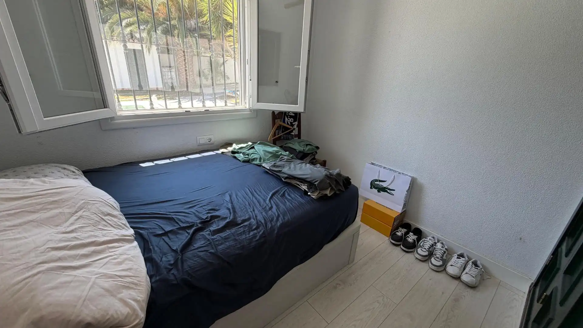Dormitori de Casa o xalet en venda en Chiclana de la Frontera amb Aire condicionat, Calefacció i Jardí privat
