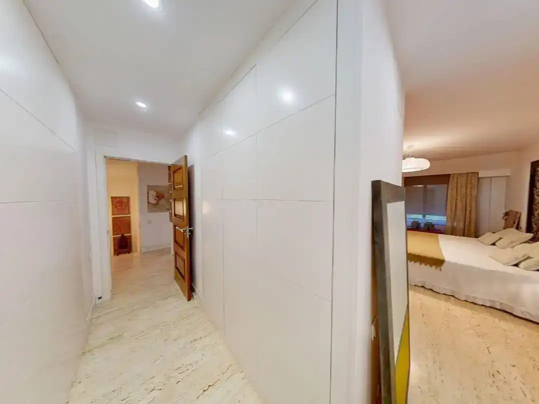 Flat for sale in Boadilla del Monte  with Air Conditioner, Private garden and Parquet flooring