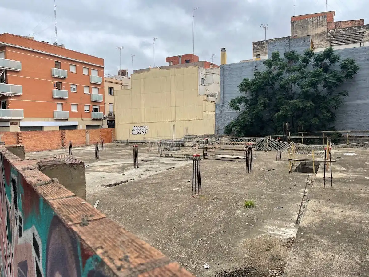Außenansicht von Gebäude zum Verkauf in Reus