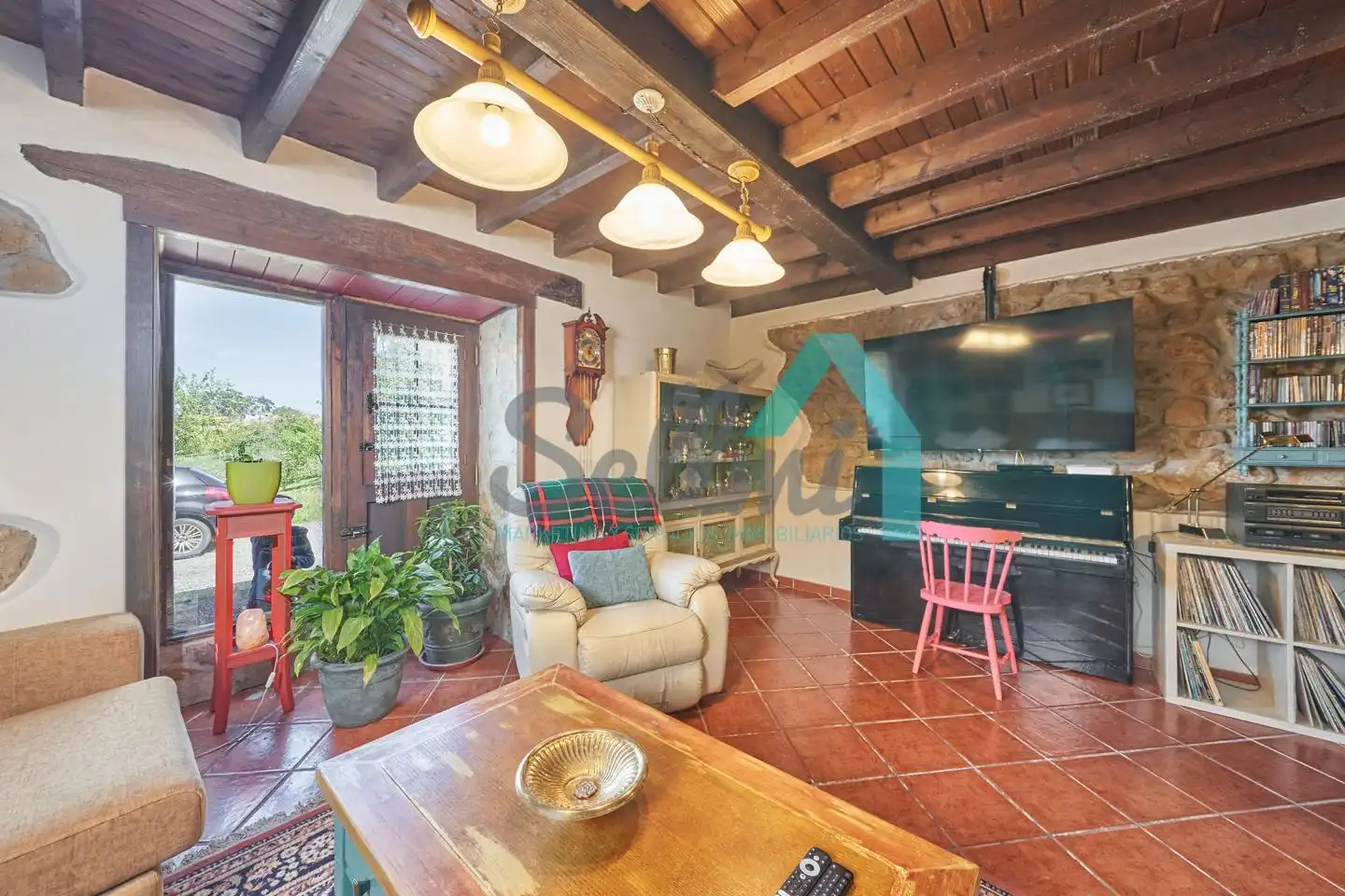 Sala de estar de Casa o chalet en venta en Siero con Calefacción, Jardín privado y Parquet