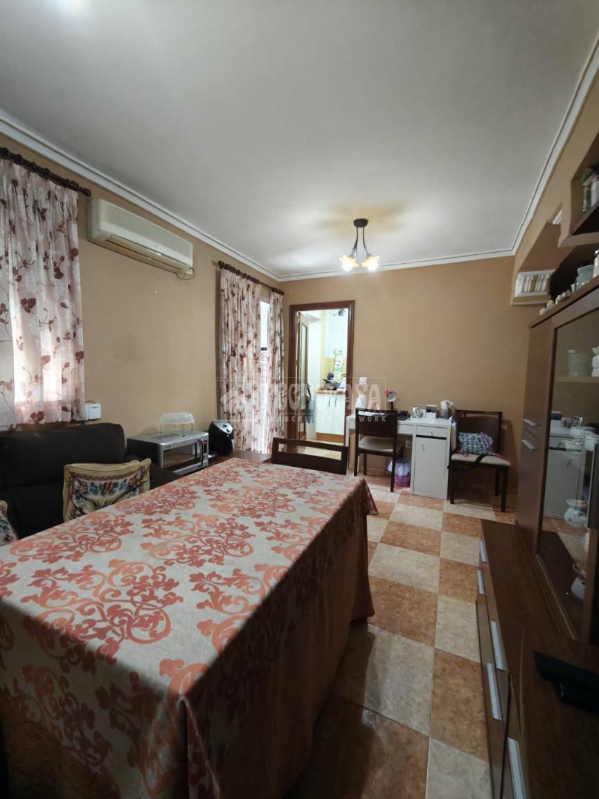 Dormitori de Pis en venda en  Sevilla Capital amb Aire condicionat