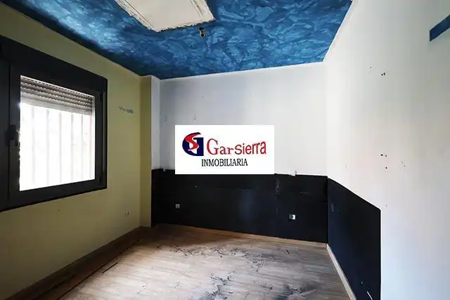 Habitación de Piso en venta en Valdemorillo con Calefacción