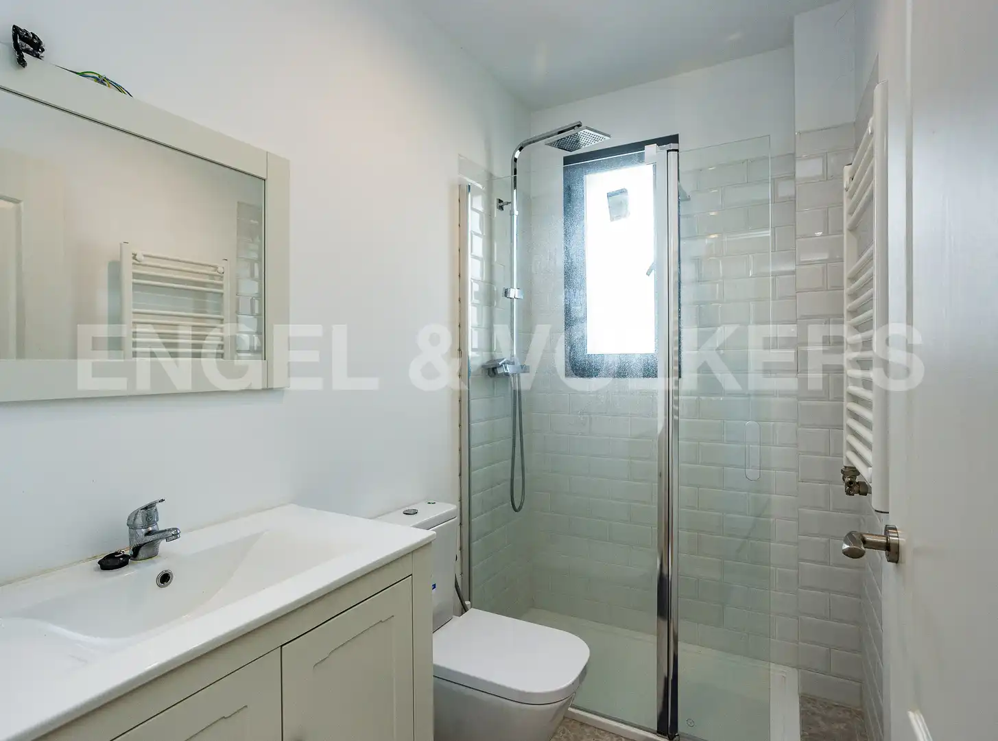 Bathroom of Country homes for sale in Llinars del Vallès  with Air Conditioner, Heating and Private garden