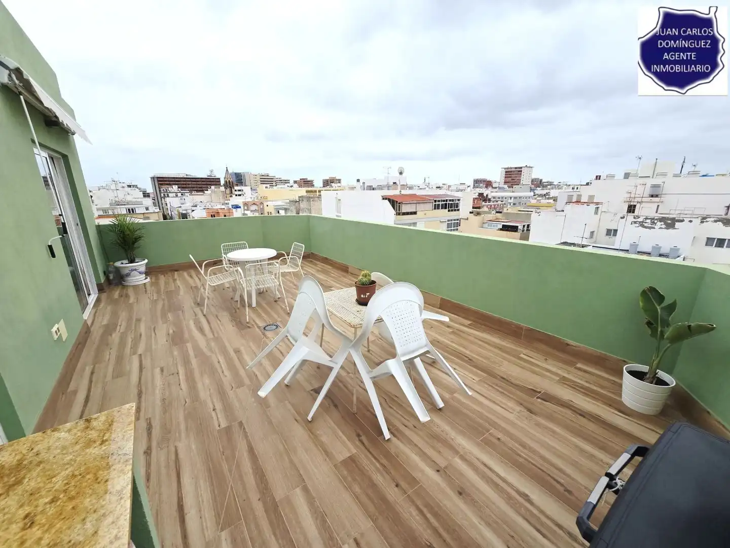 Terrassa de Apartament de lloguer en Las Palmas de Gran Canaria amb Terrassa i Moblat