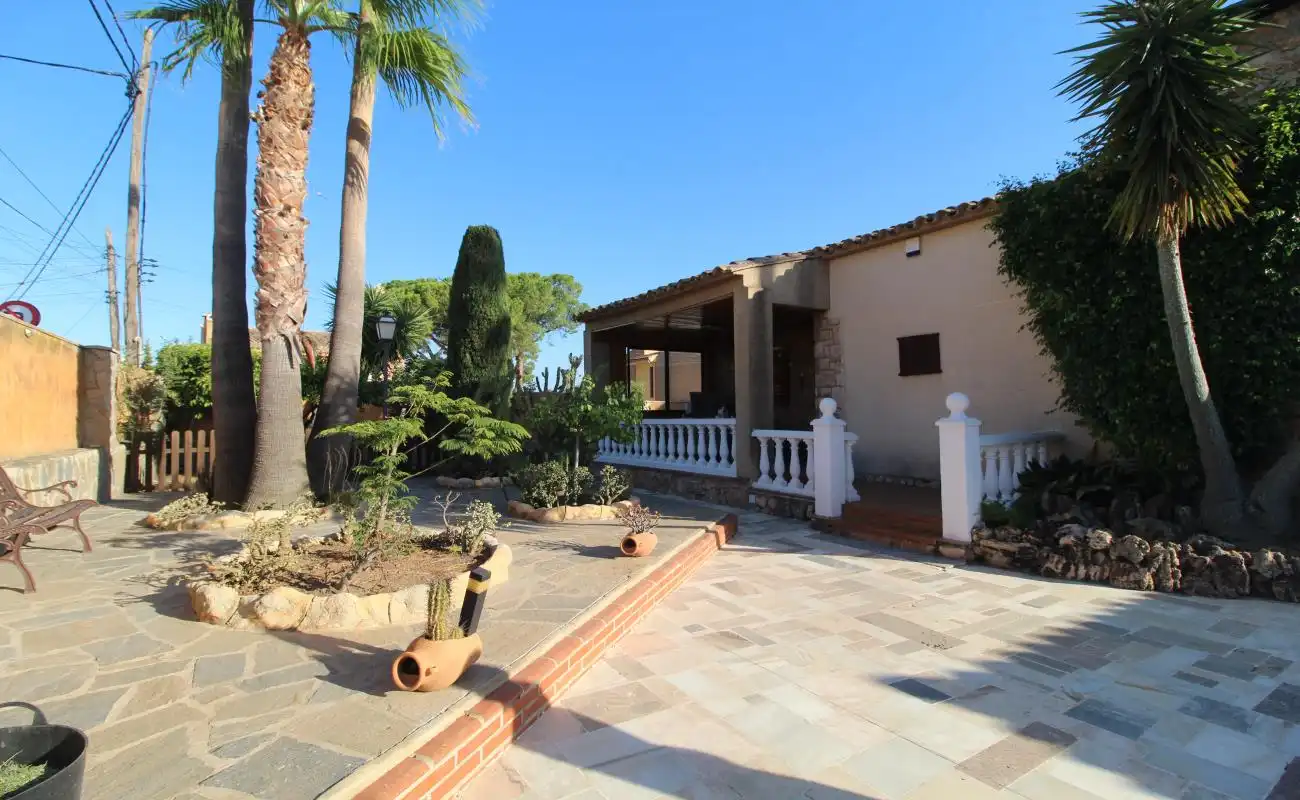 Jardí de Casa o xalet en venda en L'Eliana amb Aire condicionat, Calefacció i Jardí privat
