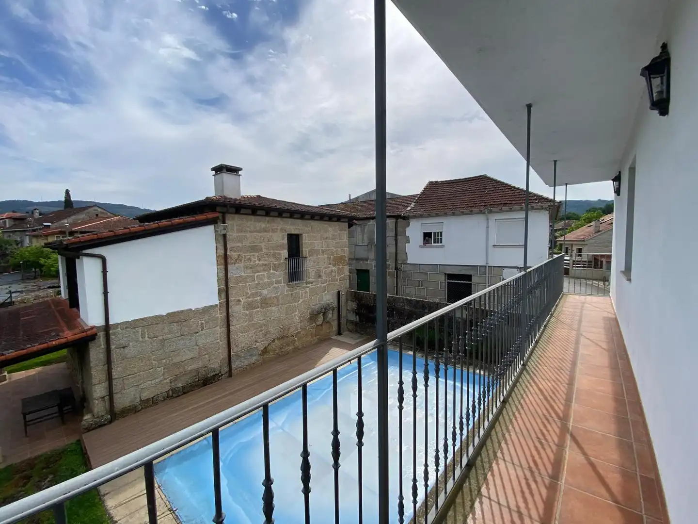 Vista exterior de Casa o chalet en venta en Leiro con Calefacción, Jardín privado y Parquet