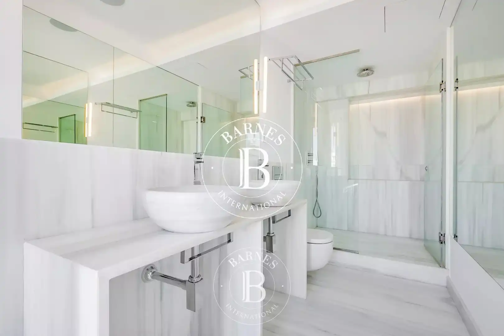 Baño de Piso de alquiler en Madrid con Aire acondicionado, Calefacción y Horno