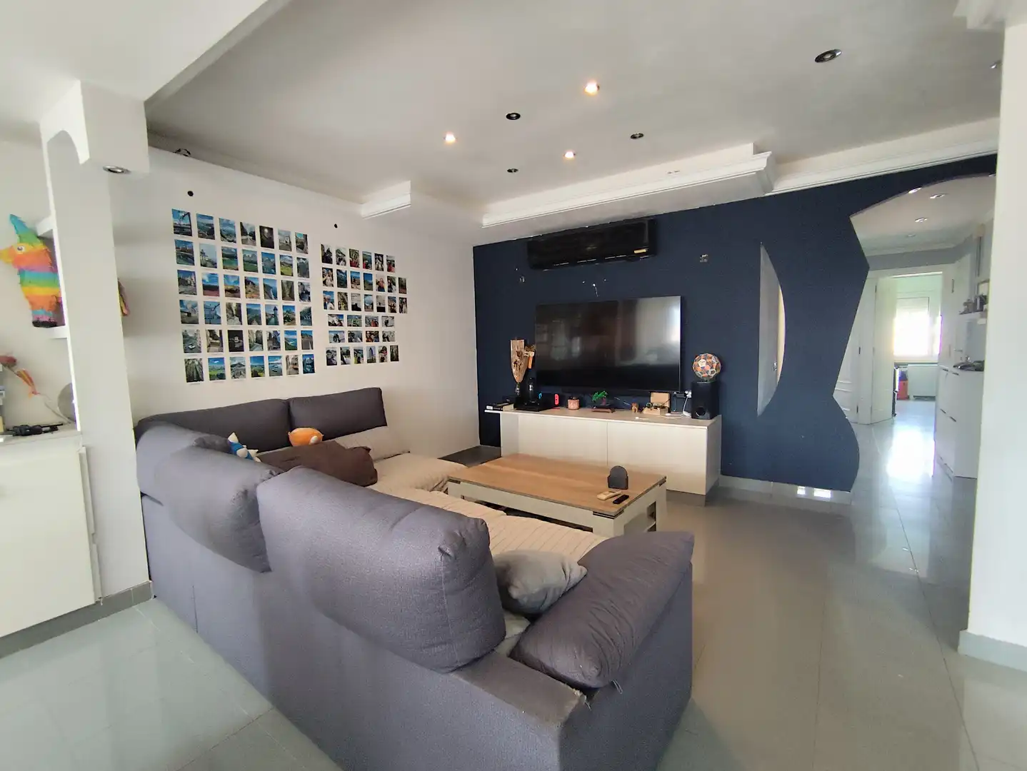 Living room of Flat for sale in Vilanova del Camí  with Air Conditioner, Heating and Oven
