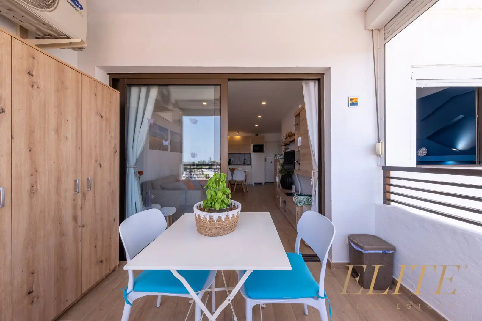 Terrassa de Apartament en venda en San Bartolomé de Tirajana amb Aire condicionat, Jardí privat i Moblat