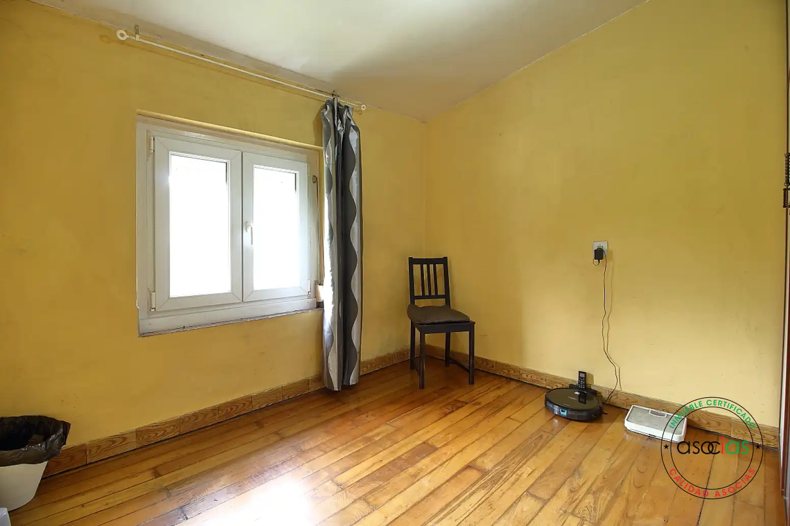 Habitación de Casa adosada en venta en Siero con Calefacción, Jardín privado y Terraza