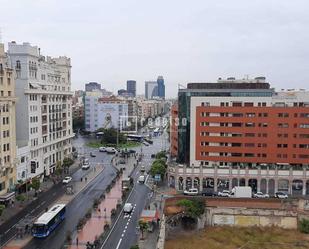 Vista exterior de Pis en venda en  Madrid Capital amb Calefacció i Parquet