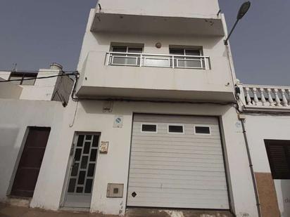 Außenansicht von Haus oder Chalet zum verkauf in Arrecife mit Terrasse