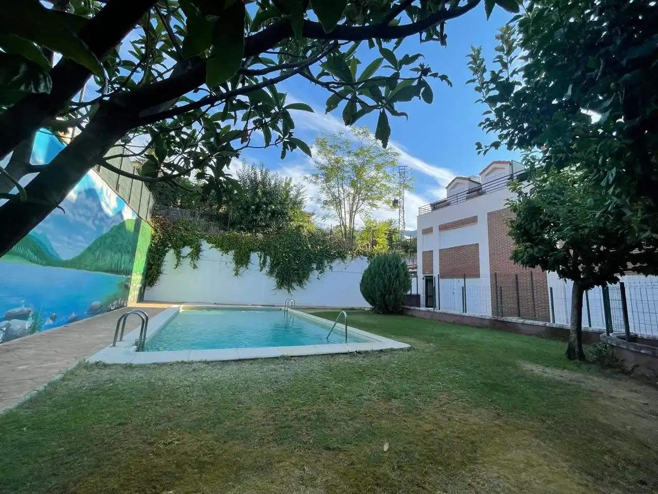 Jardí de Dúplex en venda en Piedralaves amb Terrassa, Moblat i Piscina comunitària